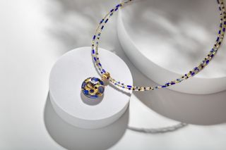 Nečekejte, až Vás někdo korunuje. Udělejte to sama. 👑✨ Imperial Flame je šperk, který si Vás neptá o pozornost — on ji...