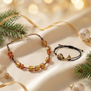 K tomuto náhrdelníku od nás získáte náramek Starry Night v hodnotě 1 590 Kč jako dárek. ✨ Černé křišťálové srdce se zlatem...