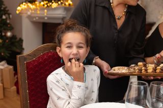 👍Přejeme vám, ať je co nejvíce dní v novém roce povedených a sladkých jako vánoční cukroví👍 Rodina Lampglas